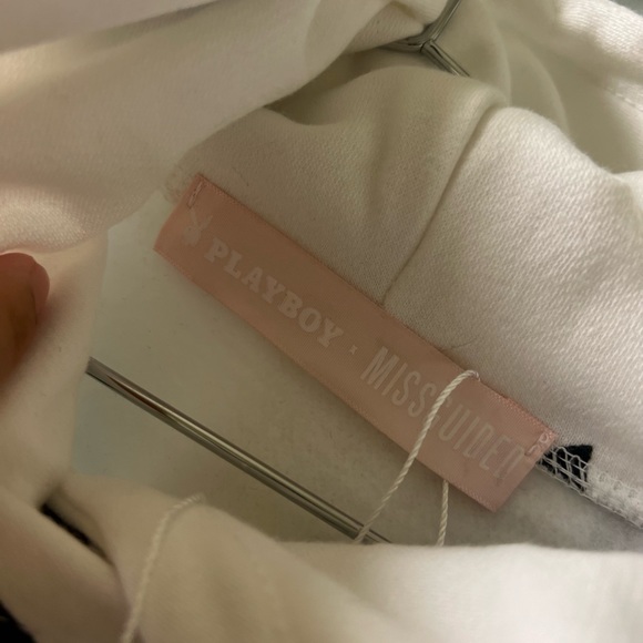 MISSGUIDED PLAYBOY OVERSIZED CROPPED HOODIE - Picture 2 of 2